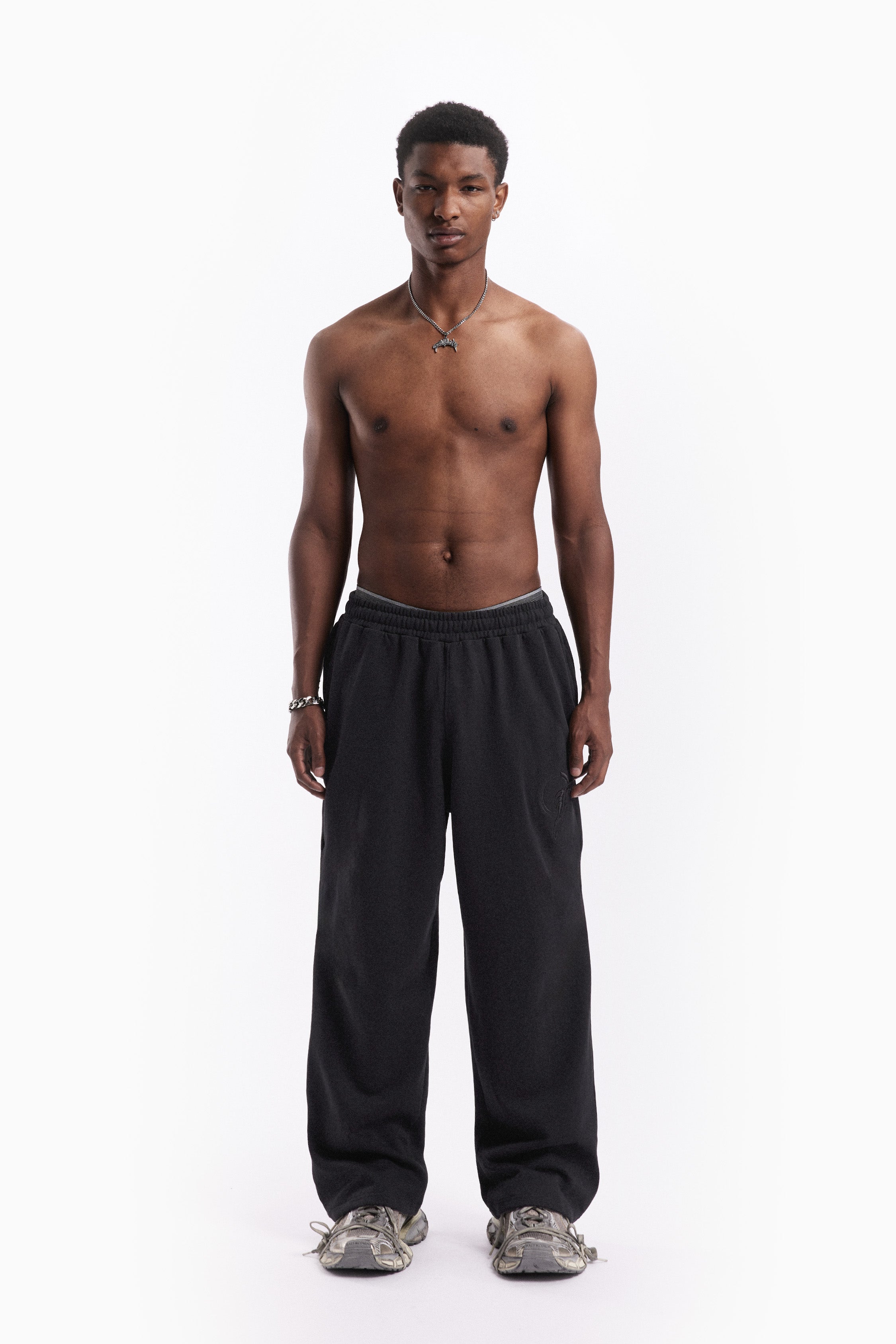 DART BLACK JOGGER