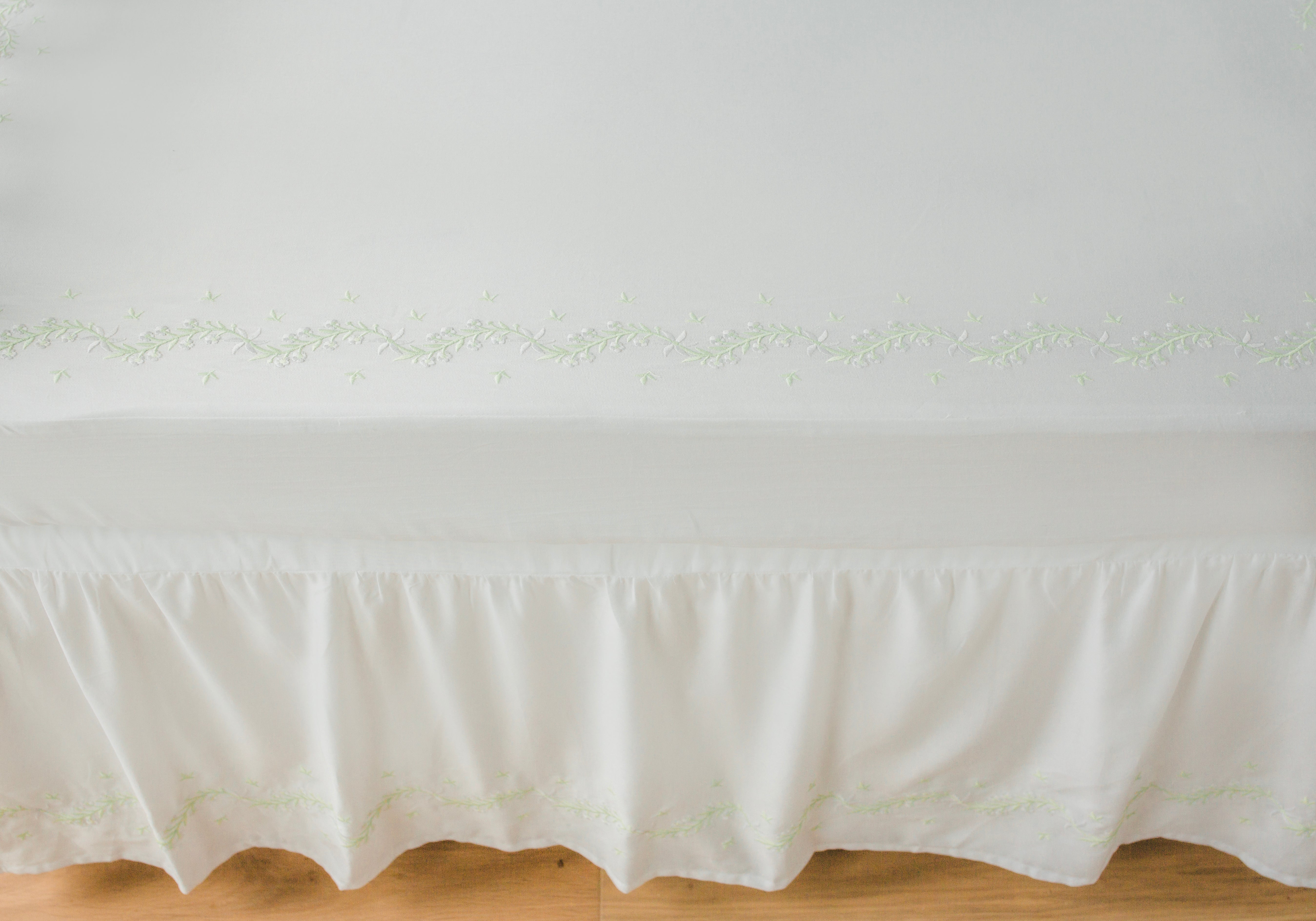 Embroidered Crib Sheet - Meadow