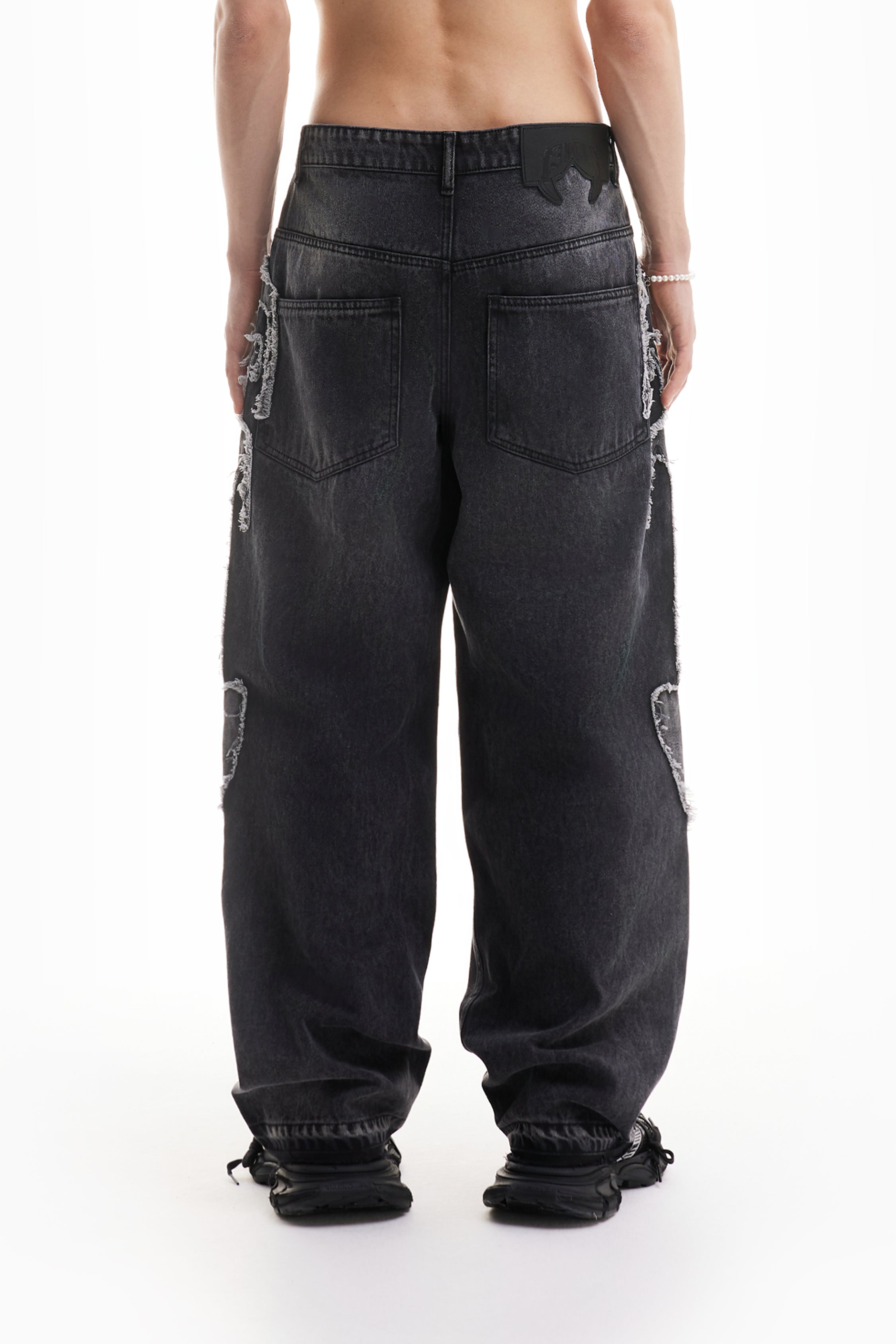 F PATCH BLACK WASHED DENIM