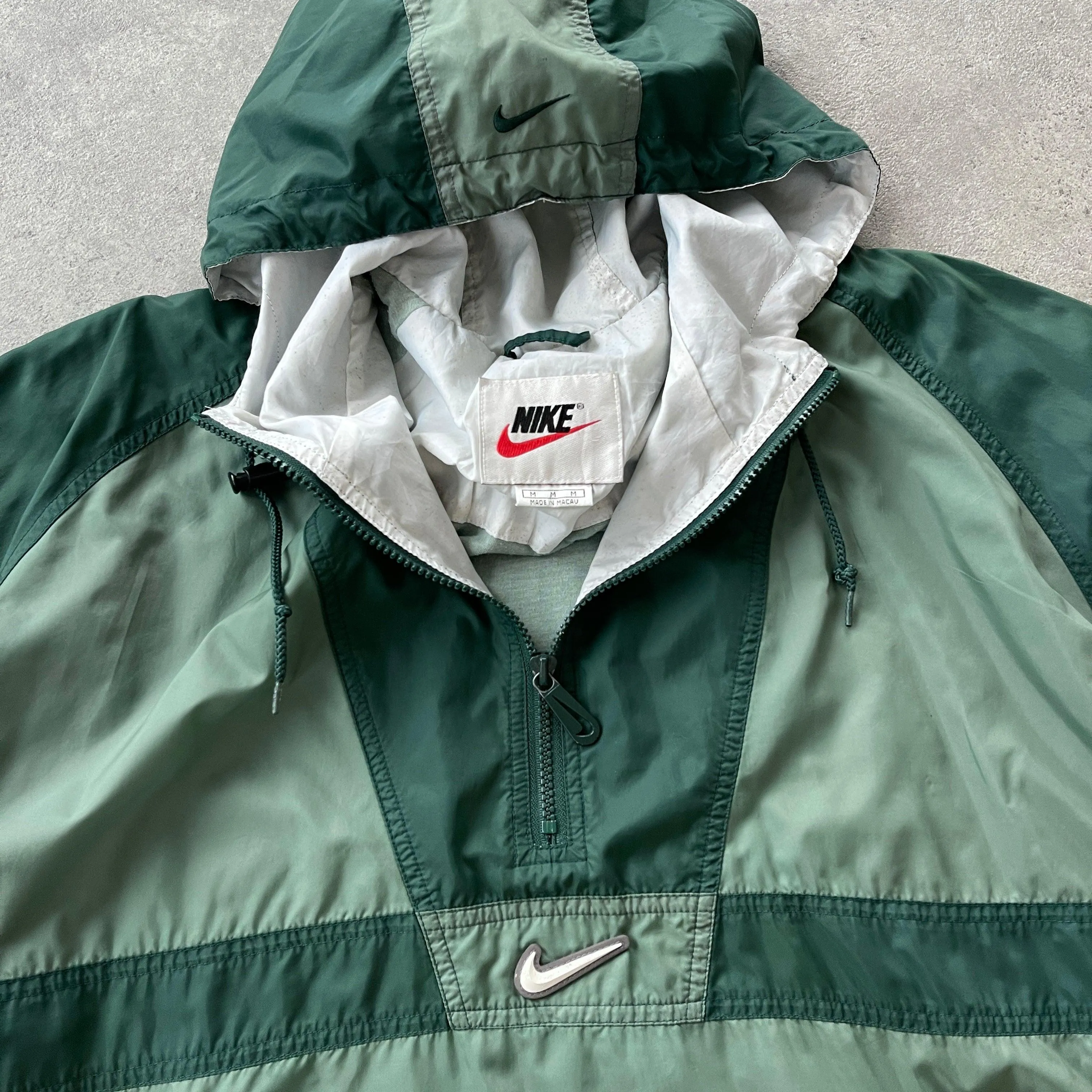 Nike Air 1990s 1/4 zip lightweight spellout shell jacket (M)