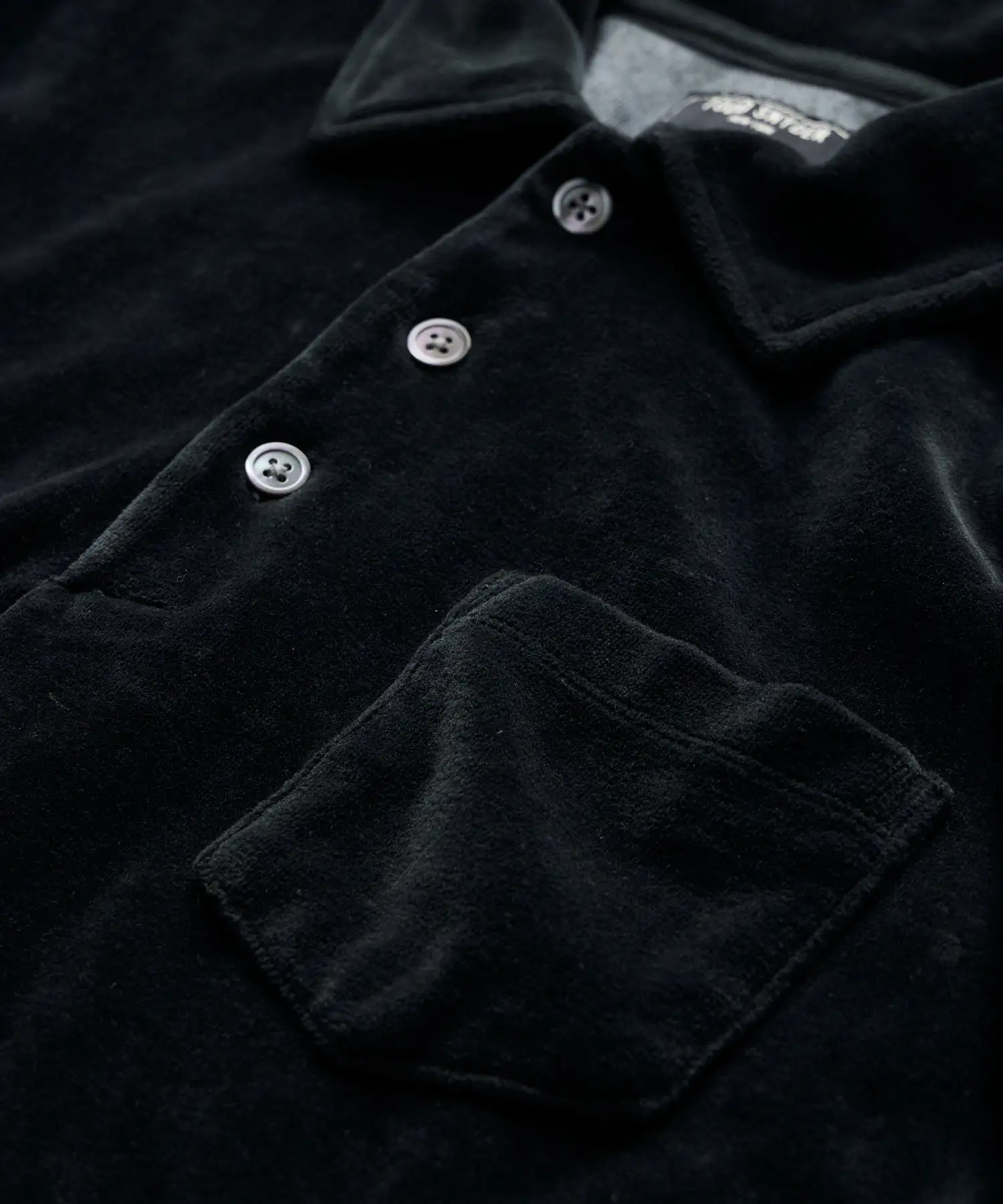 Velour Polo in Pitch Black