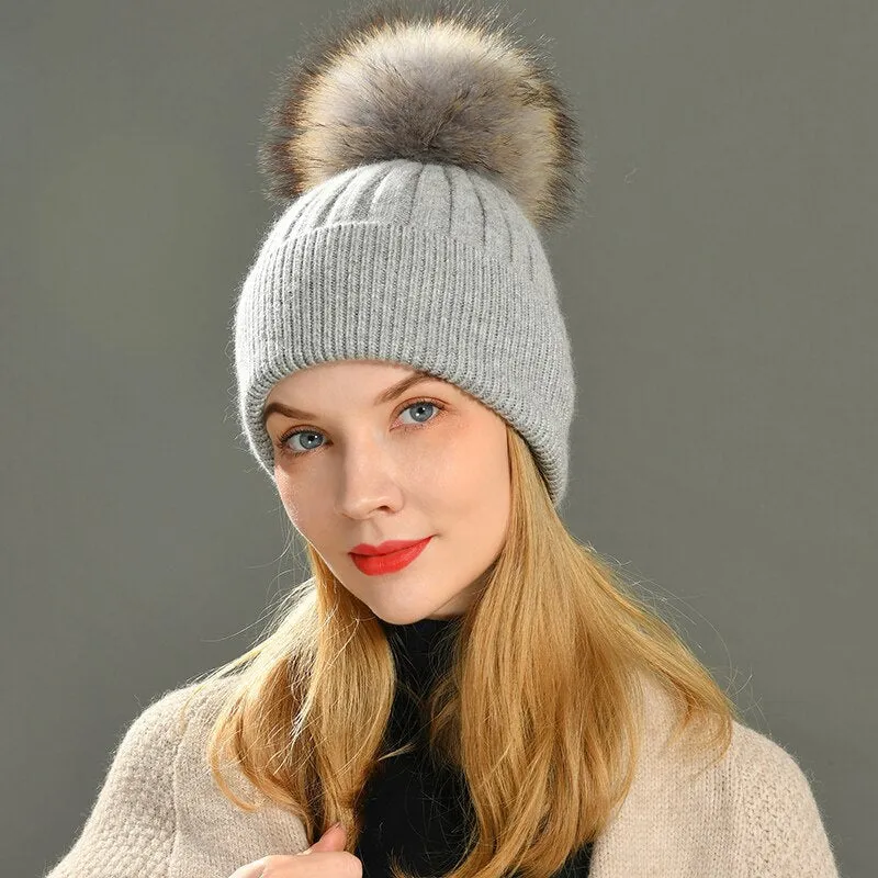 Women's Raccoon Fur Wool Patchwork Knitted Pompon Beanie Hat